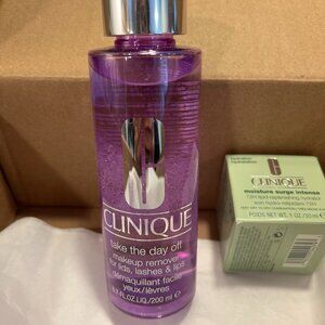 Clinque take the day off. New unopened